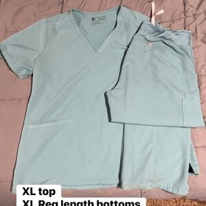Figs Sky Blue Scrub Set